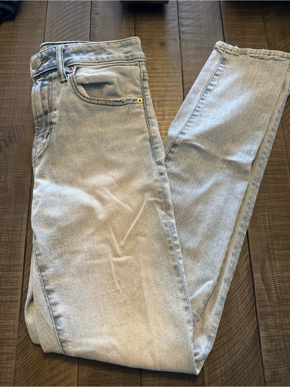 American Eagle Outfitters Light Blue Skinny Jeans